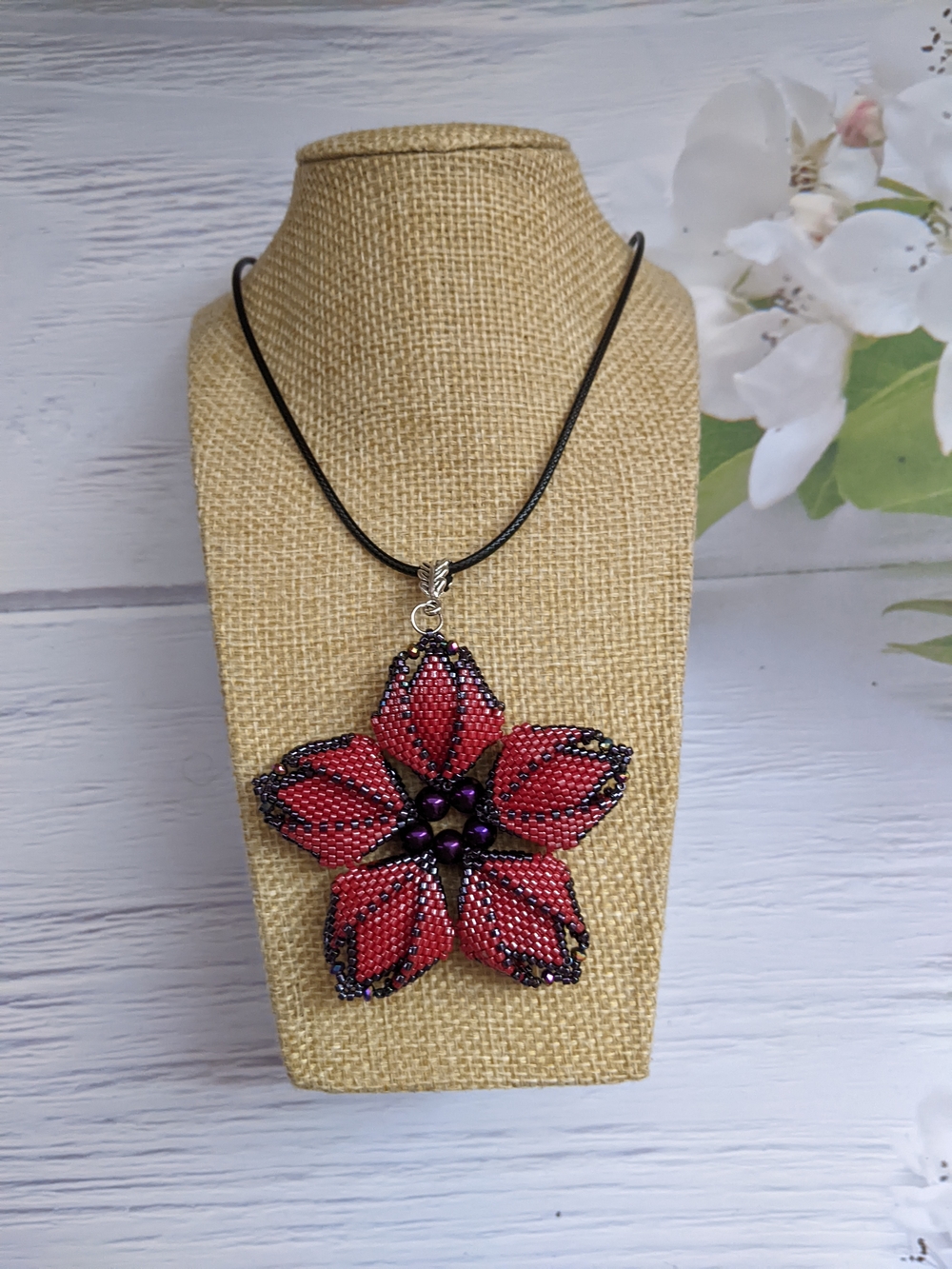 Handmade Red Beaded Floral Pendant Necklace